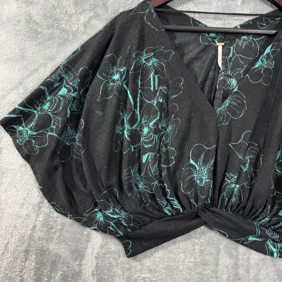 Free People One Dance Black Teal
Floral Print Top Kimono Dolman Sleeve
XS - Picture 3 of 16